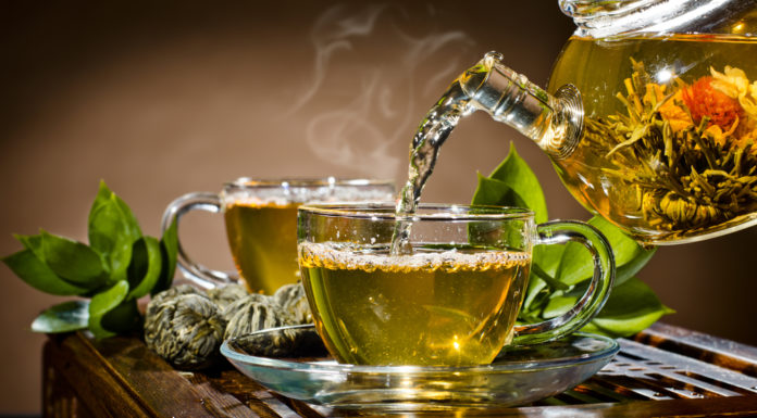 Grüner Tee, Grüntee, Teeservice, Teeblätter